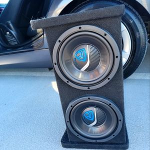 Rockville dual 8 subwoofers